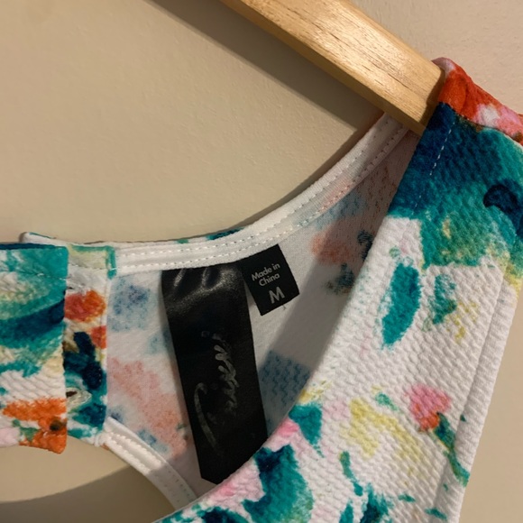 TRIXXI Open Back Dress - Picture 2 of 4